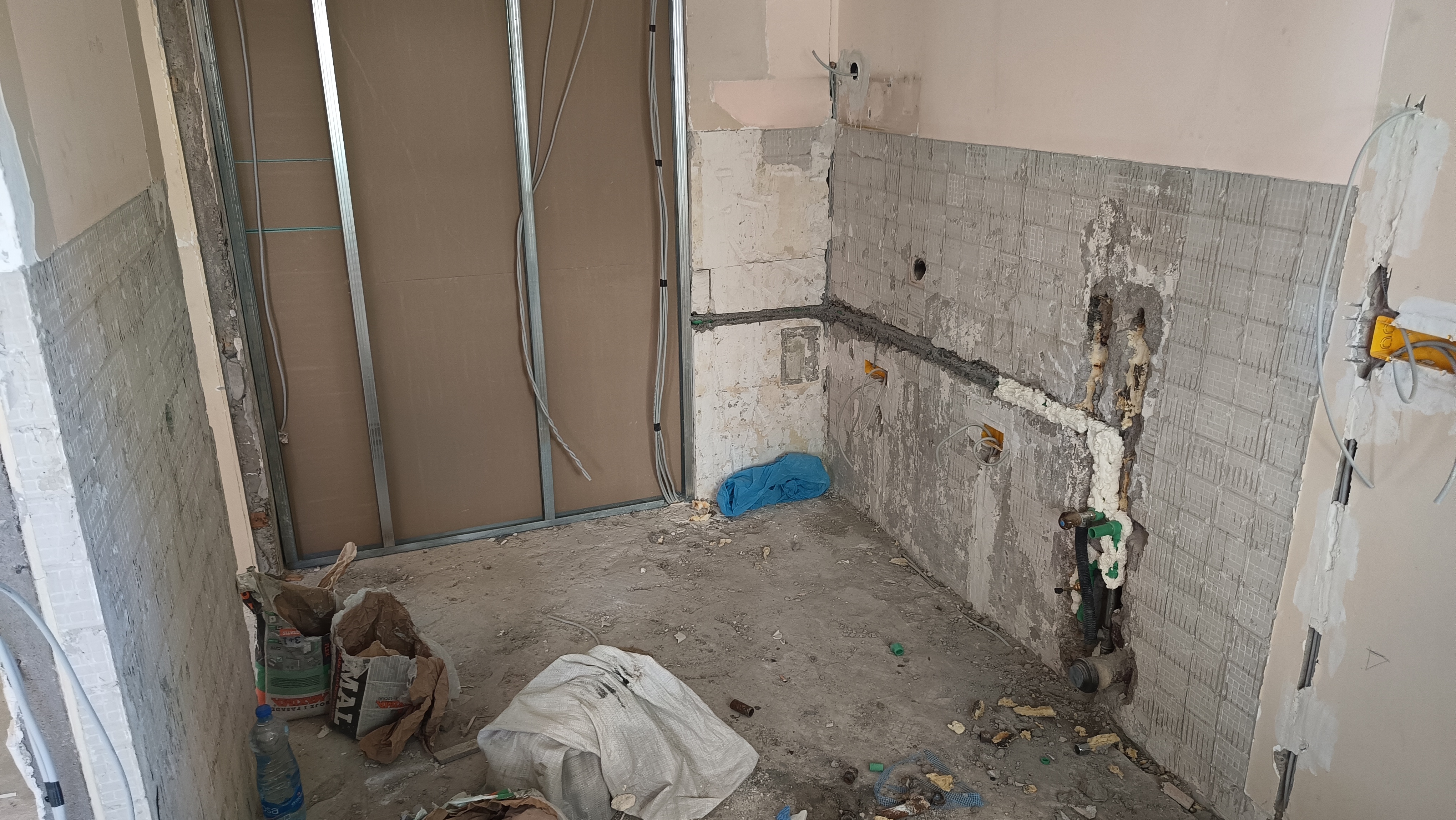 Rekonstrukcija stana: renoviranje i adaptacija stana na Miljakovcu