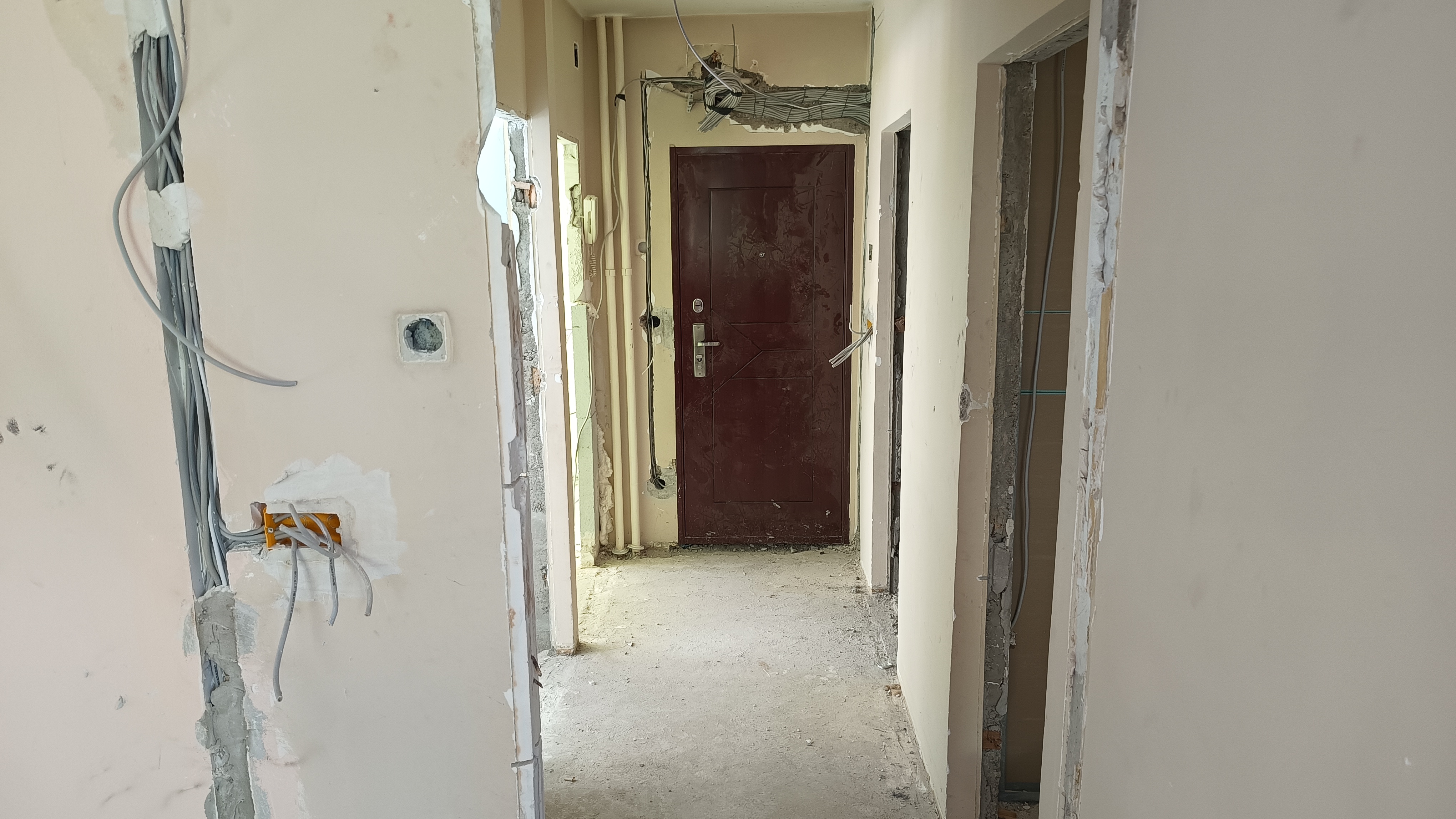 Rekonstrukcija stana: renoviranje i adaptacija stana na Miljakovcu